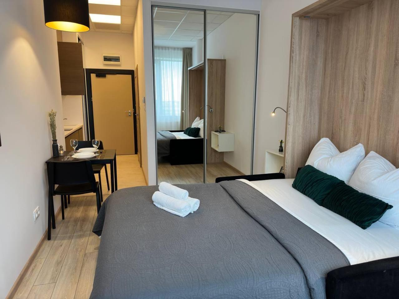 Al Jerozolimskie 216 Apart-wawa Leilighet